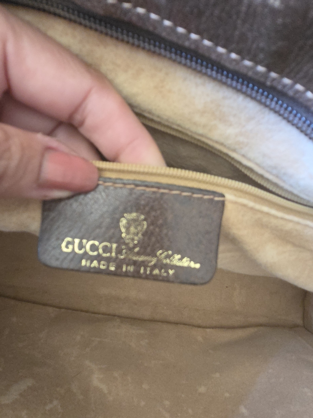 Vintage Gucci Sherryline Brown and Beige GG Canvas Tote with Flaws - Picture 11 of 16
